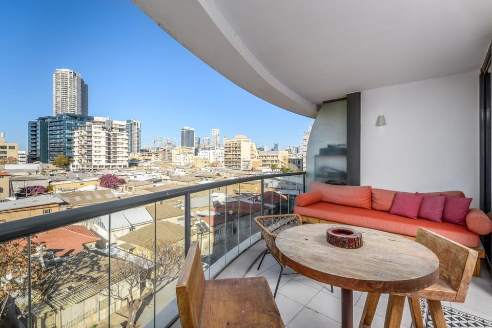 Spacious 3 BDR in Florentine Apartment in Tel Aviv-Yafo