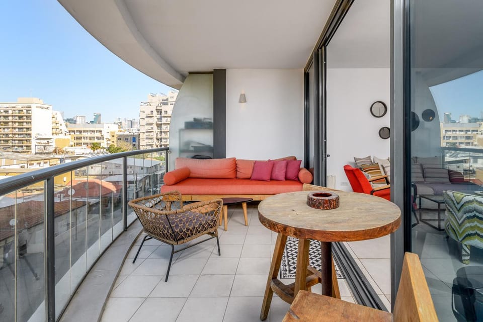 Spacious 3 BDR in Florentine Apartment in Tel Aviv-Yafo