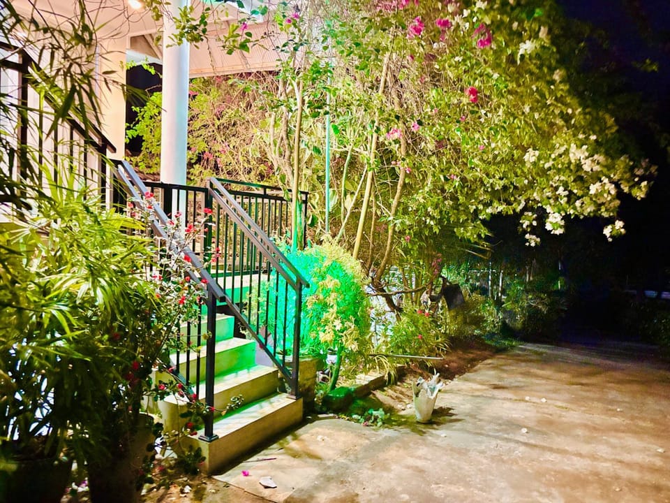 Flower Shade Villa Villa in Southern Province