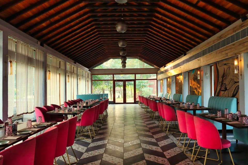 Restaurant/places to eat, Restaurant/places to eat