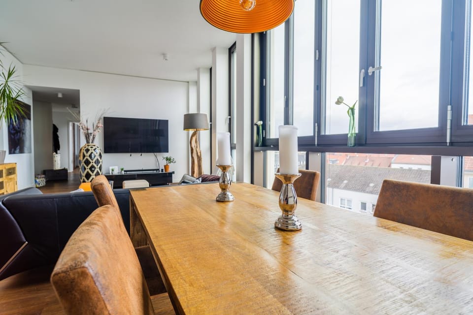 TV and multimedia, Living room, Dining area