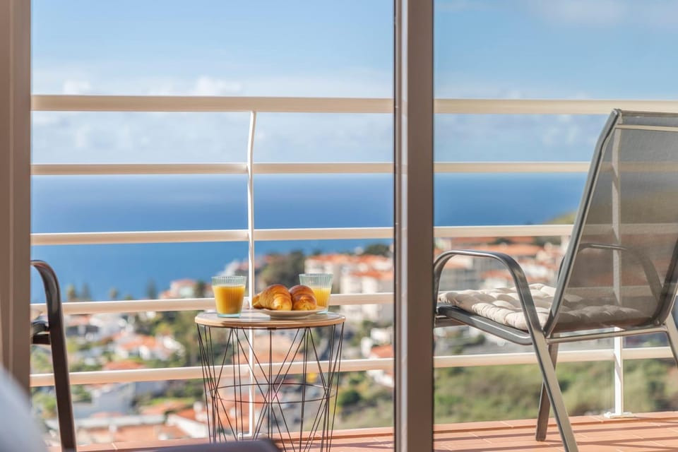 Natural landscape, Balcony/Terrace, Sea view, Area and facilities