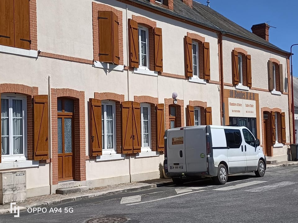 10 Boules B&B Vacation rental in Centre-Val de Loire