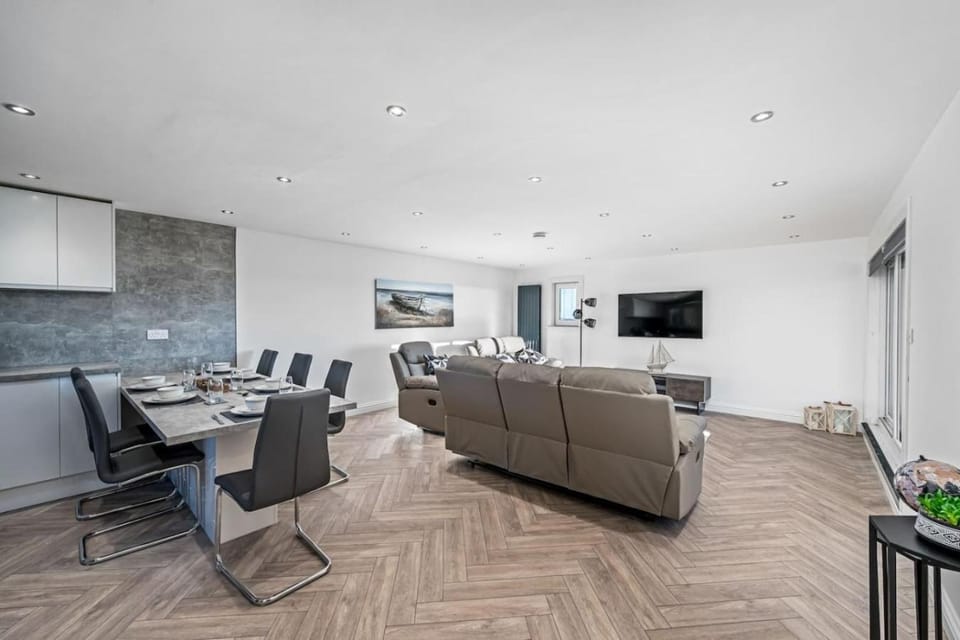 Sea Views Luxury Apartment Free Parking - Coast Ap Apartment in Arbroath