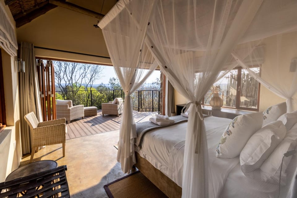 Bed, View (from property/room), Photo of the whole room, Bedroom