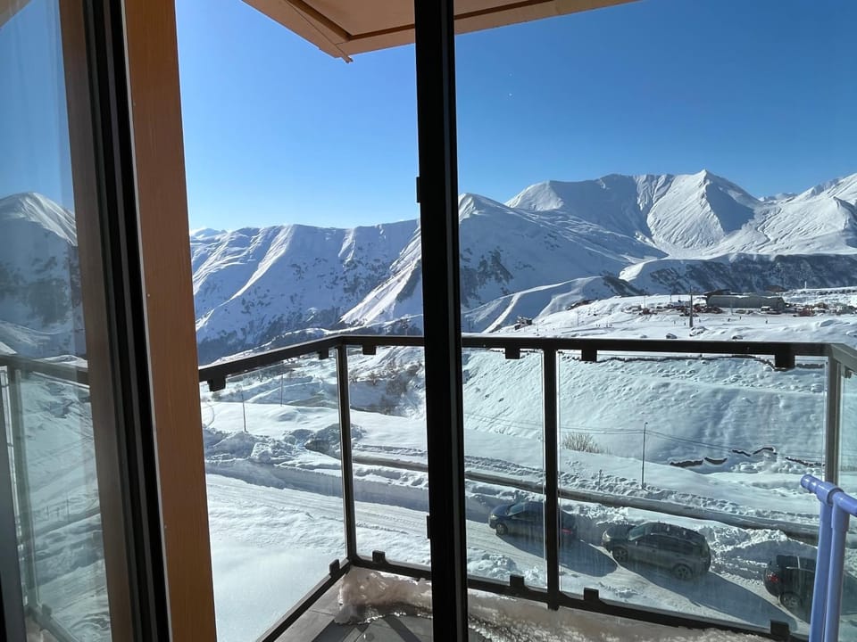 Day, Winter, Balcony/Terrace, Mountain view