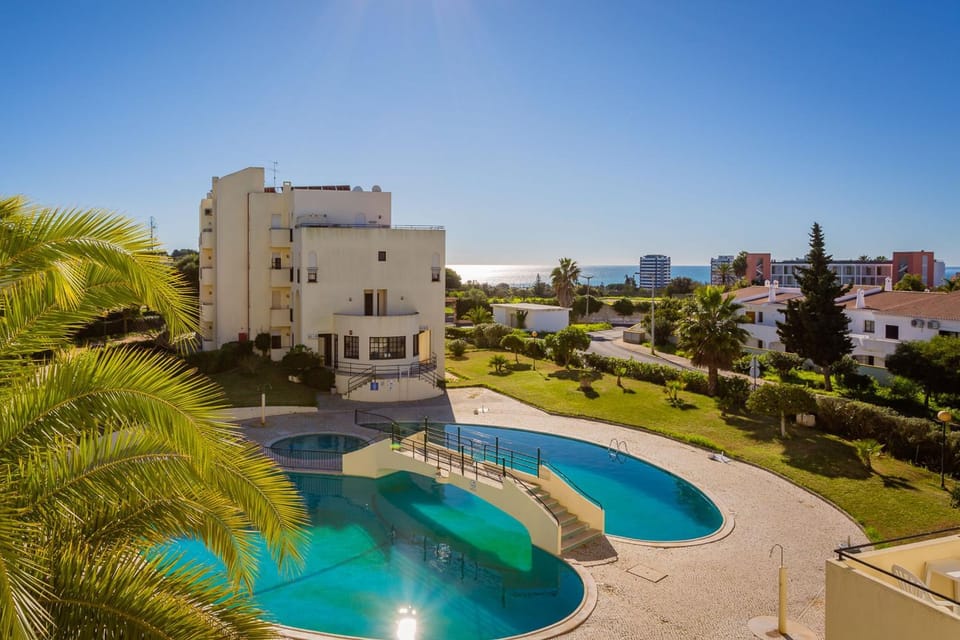 Quinta dos Arcos 2BR w/ AC & Pool by LovelyStay Apartment in Alvor