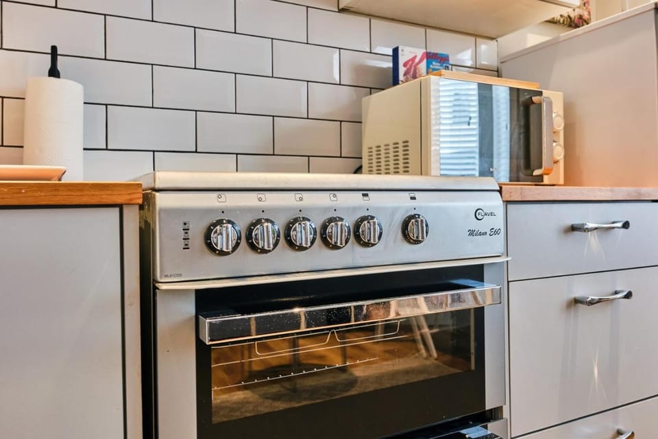 Harbour Apt Step to Beach & Bars- Princess Green 1 Apartment in Portrush