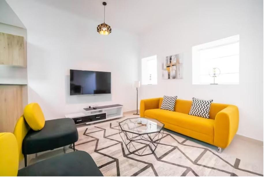 TV and multimedia, Living room, Seating area