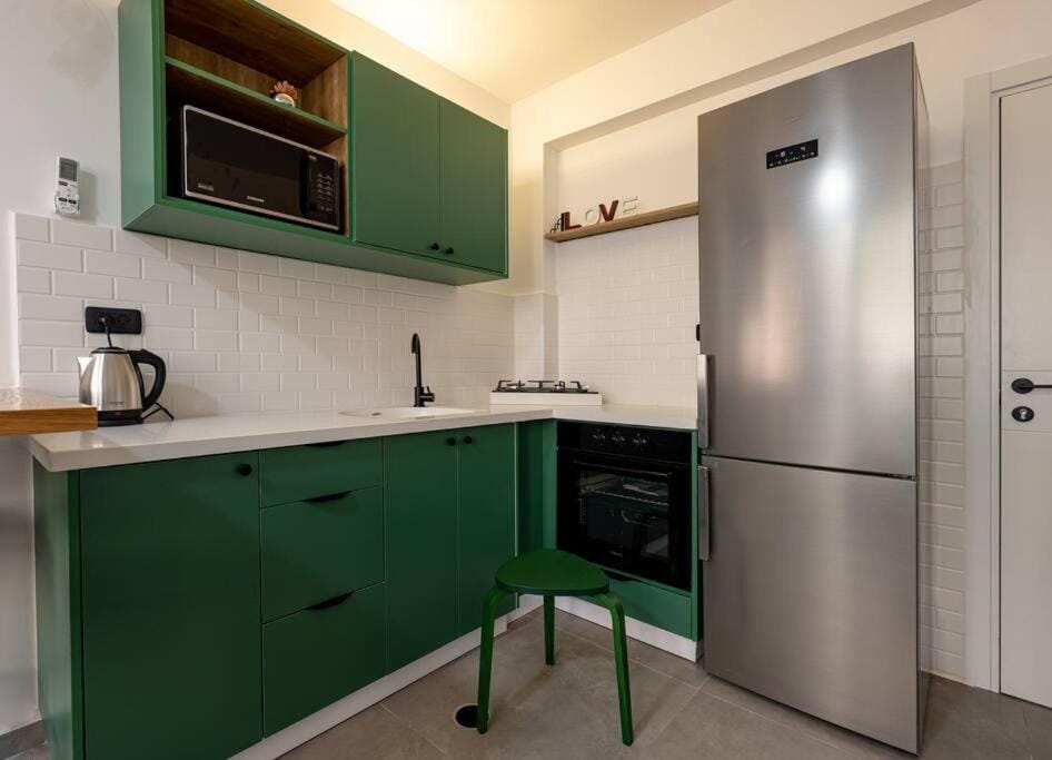 Kitchen or kitchenette, minibar, pet friendly, stove