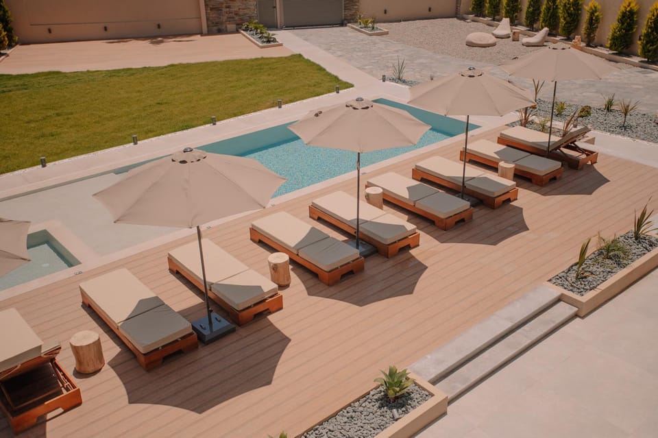 Garden, Pool view, sunbed