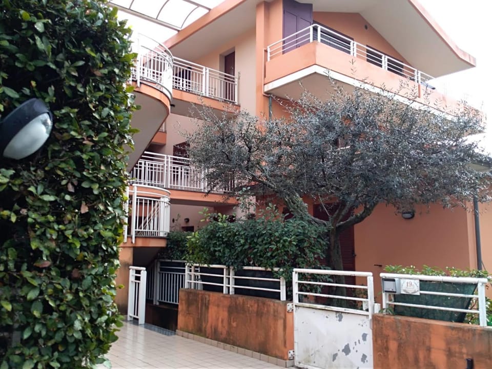 Property building, Property building