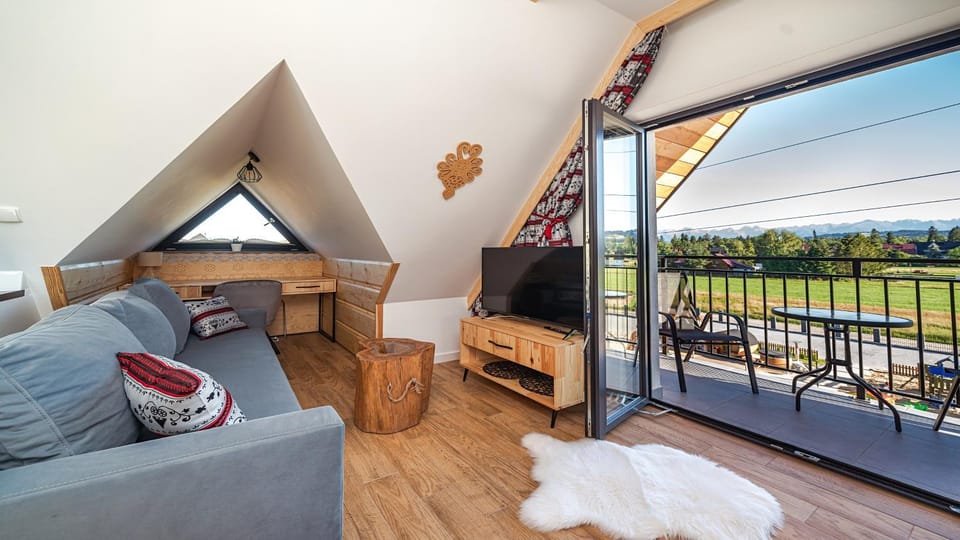 TV and multimedia, Balcony/Terrace, Seating area