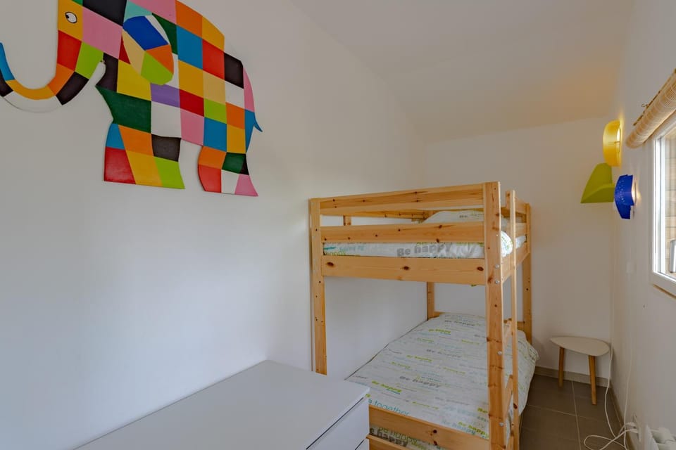 Property building, Living room, Bedroom