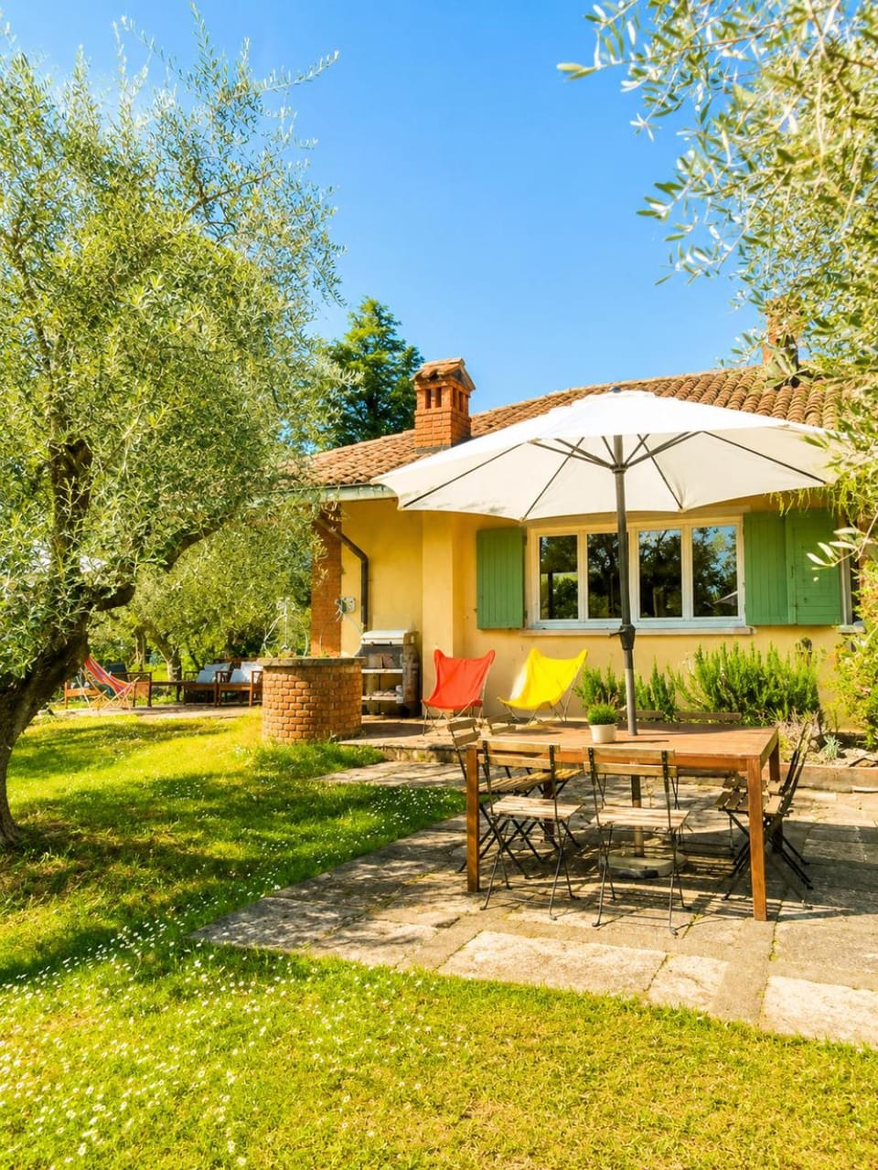 Garden, Dining area