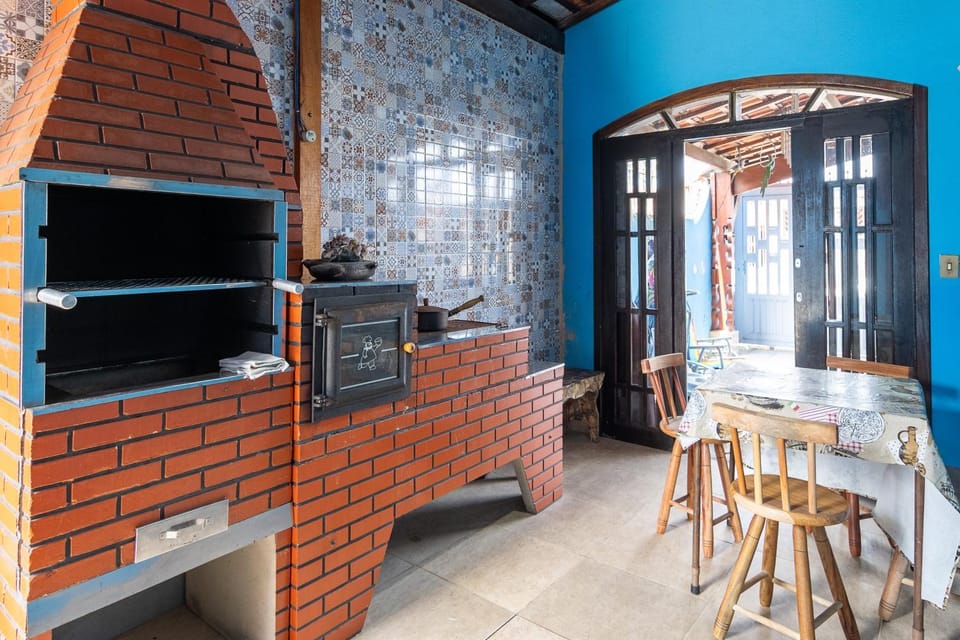 Seating area, pet friendly