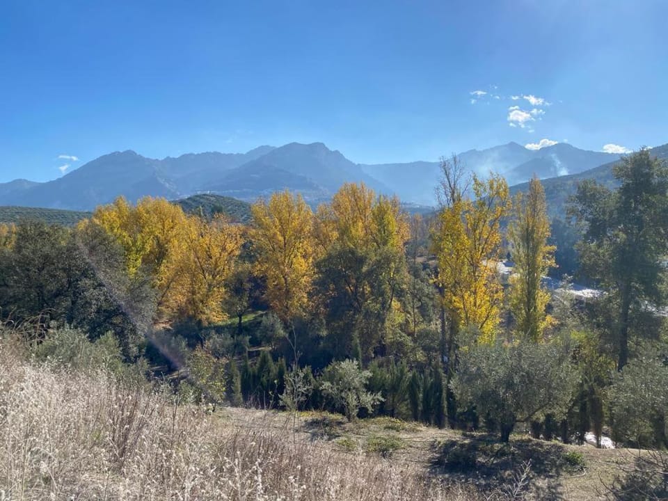 Nearby landmark, Natural landscape, Mountain view