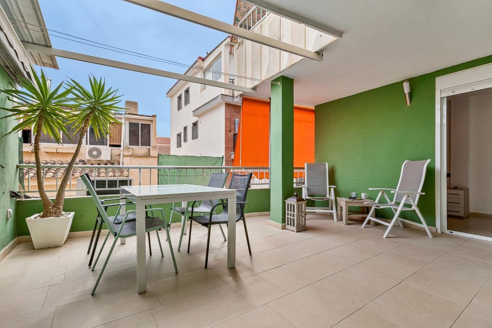 Balcony/Terrace, Photo of the whole room