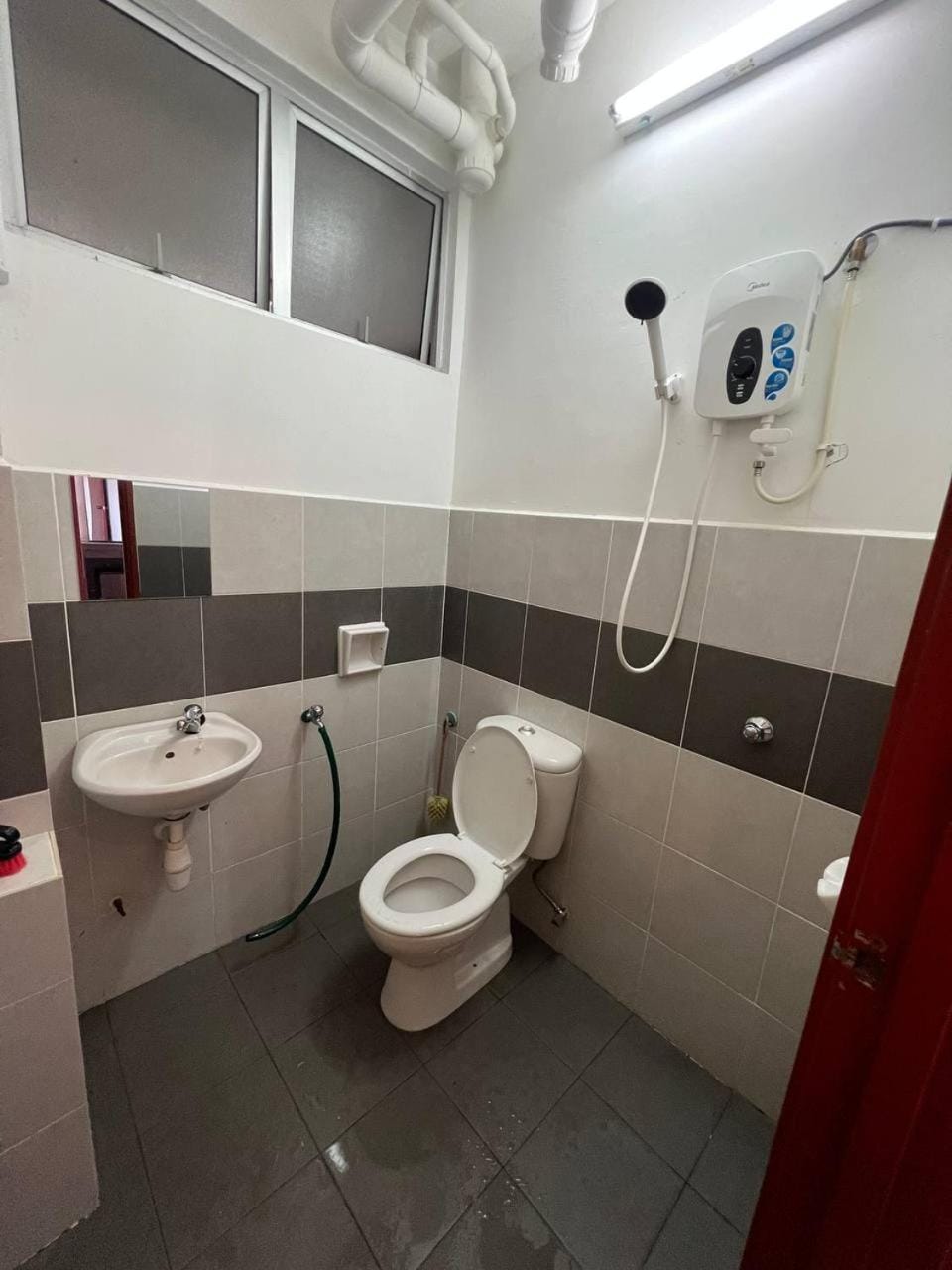Shower, Toilet, Bathroom, bidet
