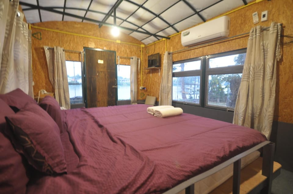 ayutthaya river camp and yacht charter Hotel in Thailand