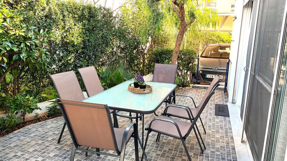 Property building, Patio, Garden