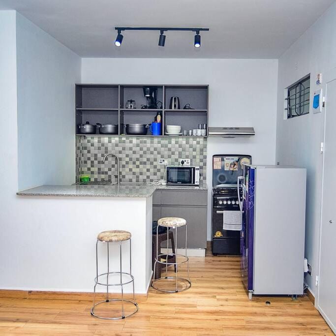 Kitchen or kitchenette, Dining area, stove