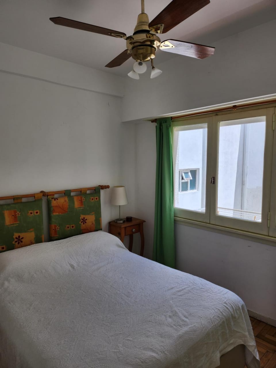 Bed, Photo of the whole room, Bedroom, fireplace