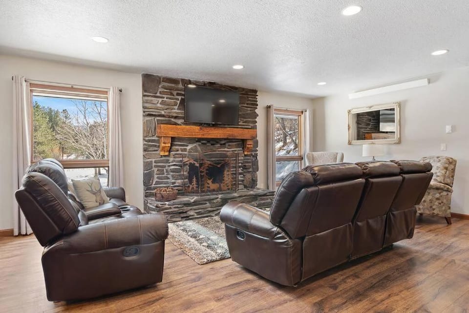 TV and multimedia, Living room, flat iron
