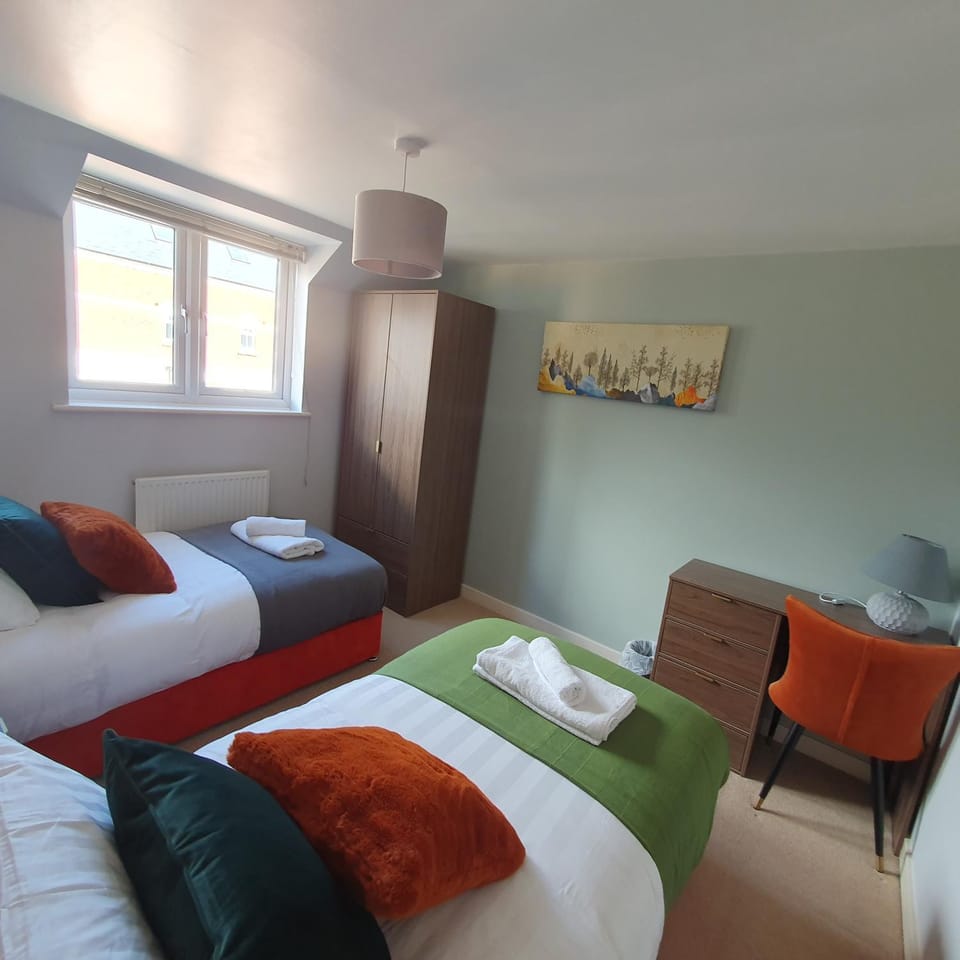 Bed, Photo of the whole room, Bedroom, towels, wardrobe