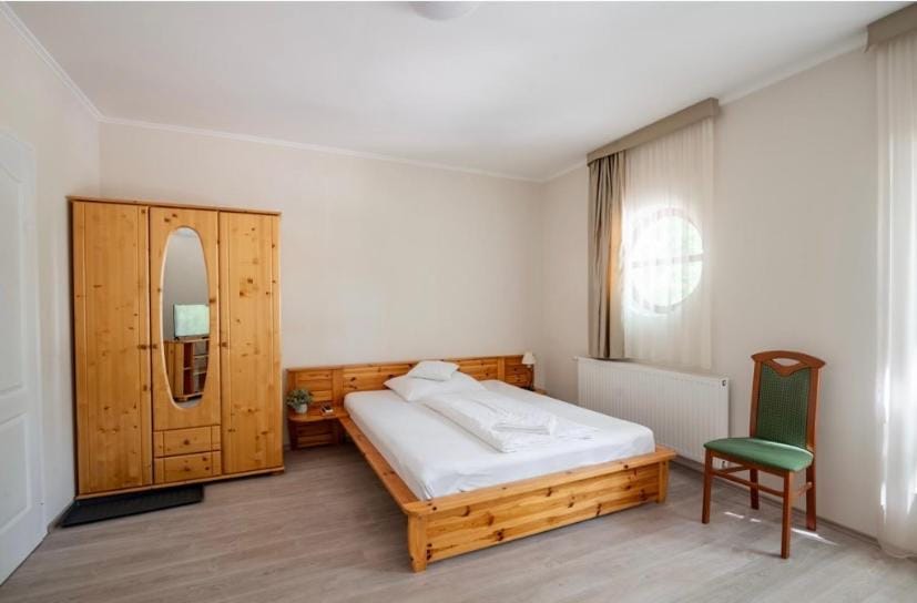 Medgyaszay Panzió Bed and Breakfast in Hungary