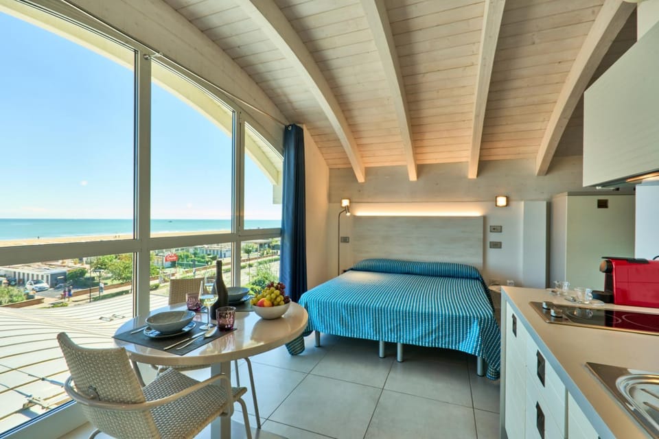 View (from property/room), Photo of the whole room