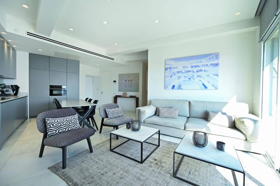 Kitchen or kitchenette, Living room, Seating area
