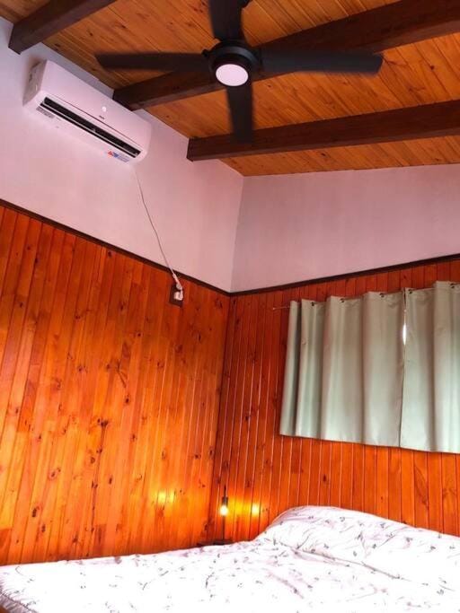 Hermosa y confortable cabaña House in Puerto Iguazú