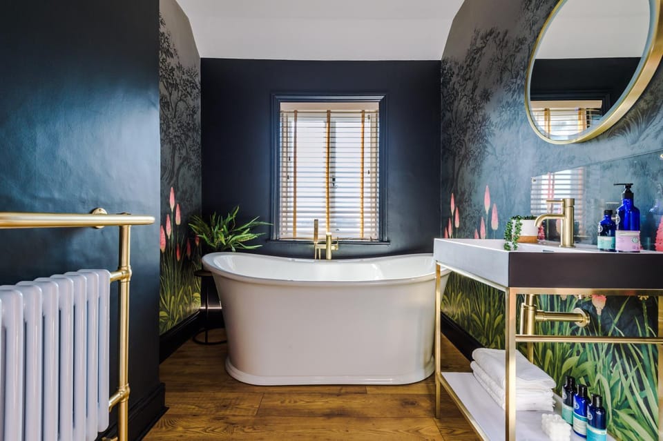 Shower, Toilet, Bathroom, Bath