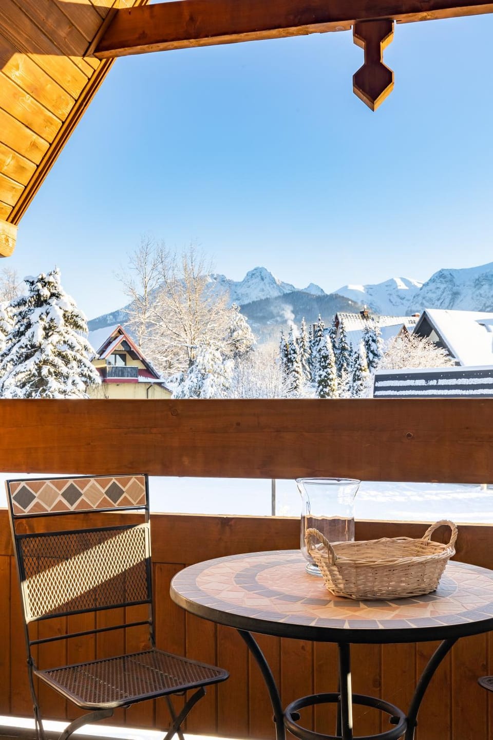View (from property/room), Balcony/Terrace, Mountain view