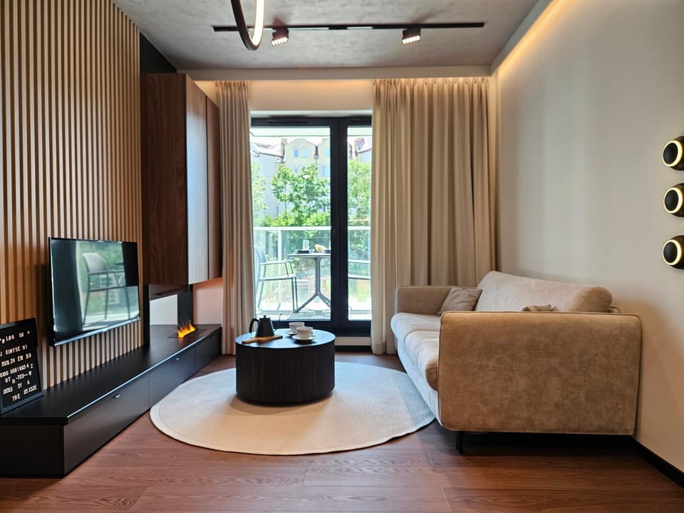 TV and multimedia, Living room, Photo of the whole room, Seating area