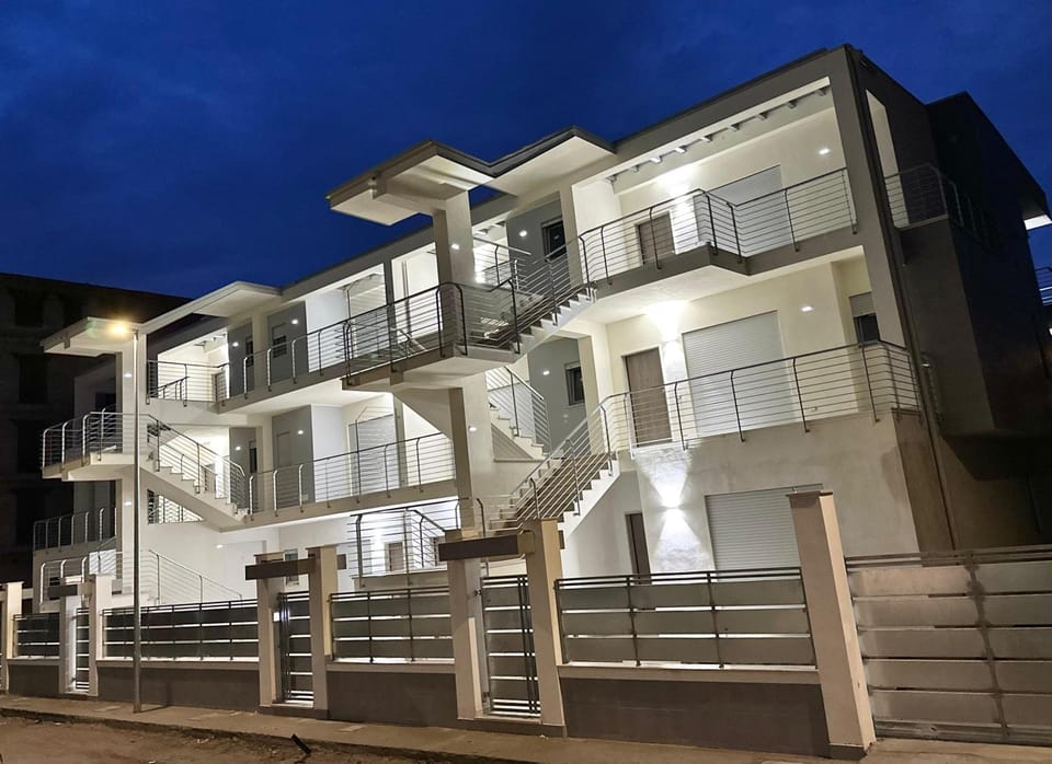 Property building, Balcony/Terrace