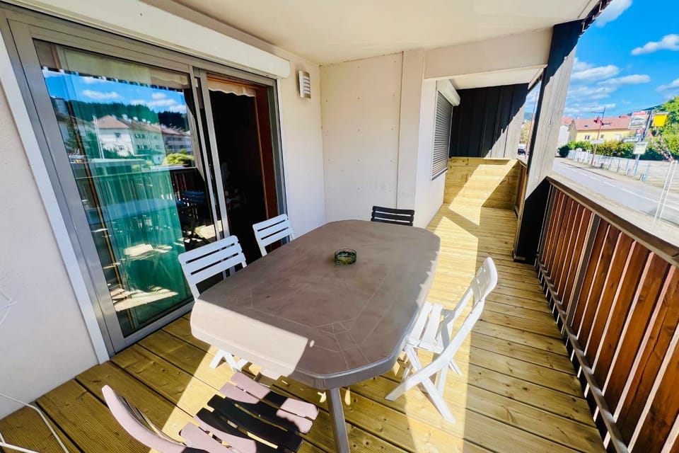 Warm 29m with balcony and lake view Apartment in Gérardmer