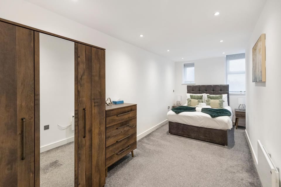 Bed, Photo of the whole room, Bedroom, wardrobe