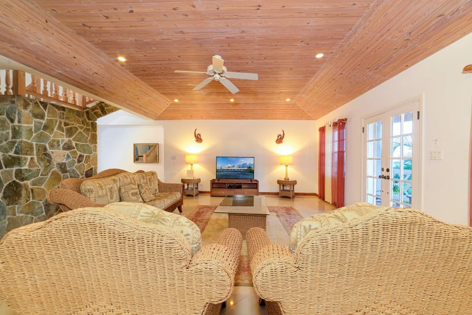Living room, Family