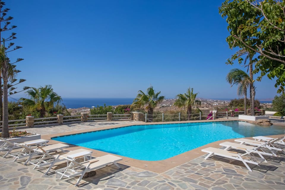 Property building, Swimming pool, Breakfast