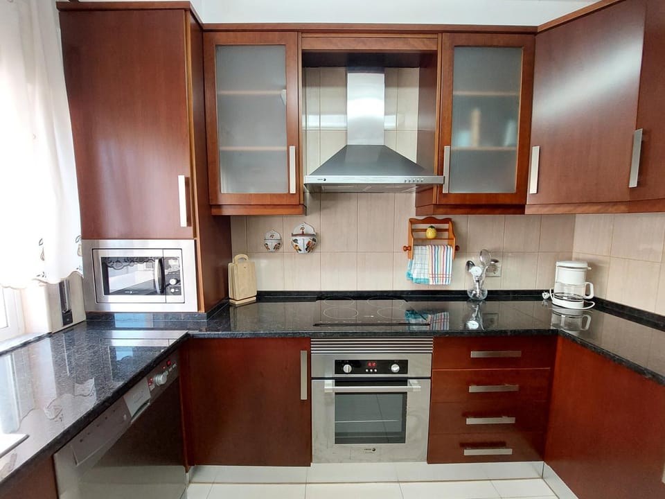Coffee/tea facilities, Kitchen or kitchenette, dishwasher, minibar, pet friendly, stove, toaster