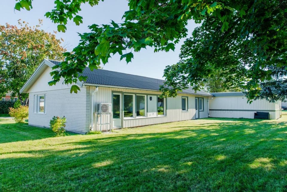 Property building, Patio, Garden, Garden view