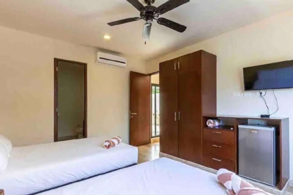 Chic Rooftop PH, private pool, 1mi from the beach Apartment in Tulum