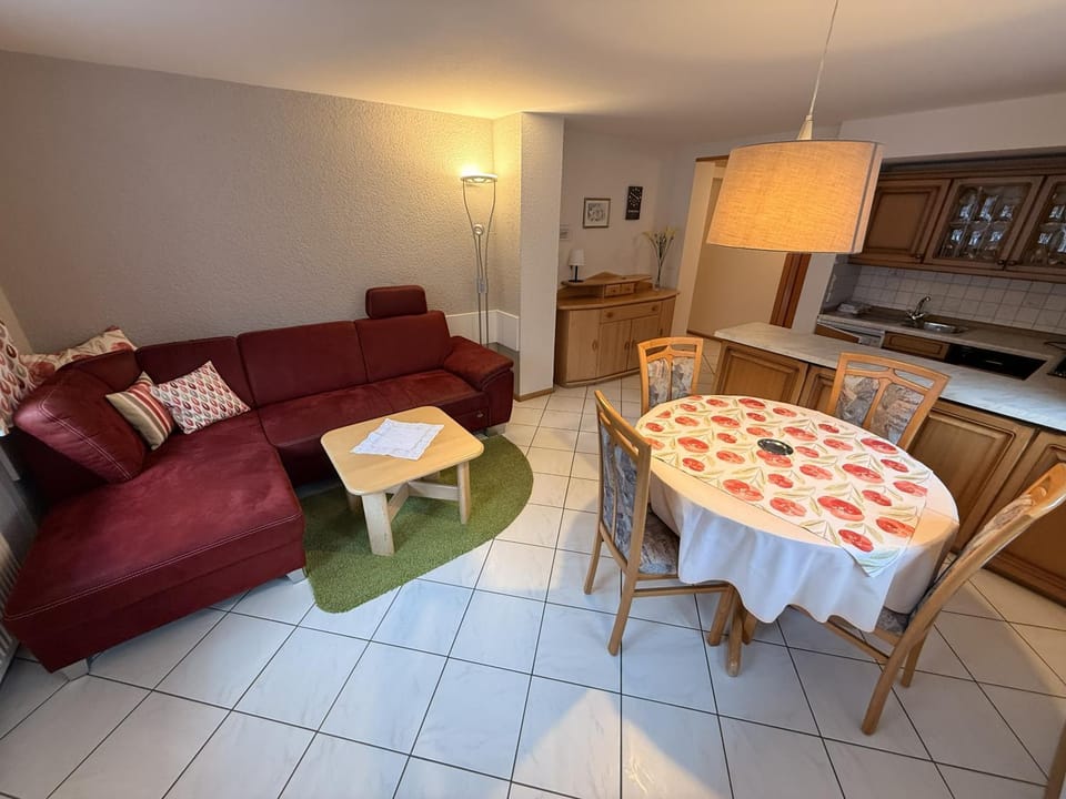 Oberbauernhof - Wohnung Am Garten -- Moderne FeWo im schönen Schwarzwaldhaus Apartment in Ortenau