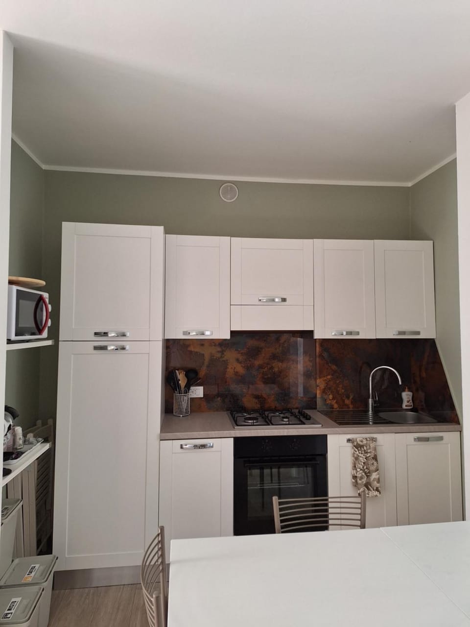 Kitchen or kitchenette, stove