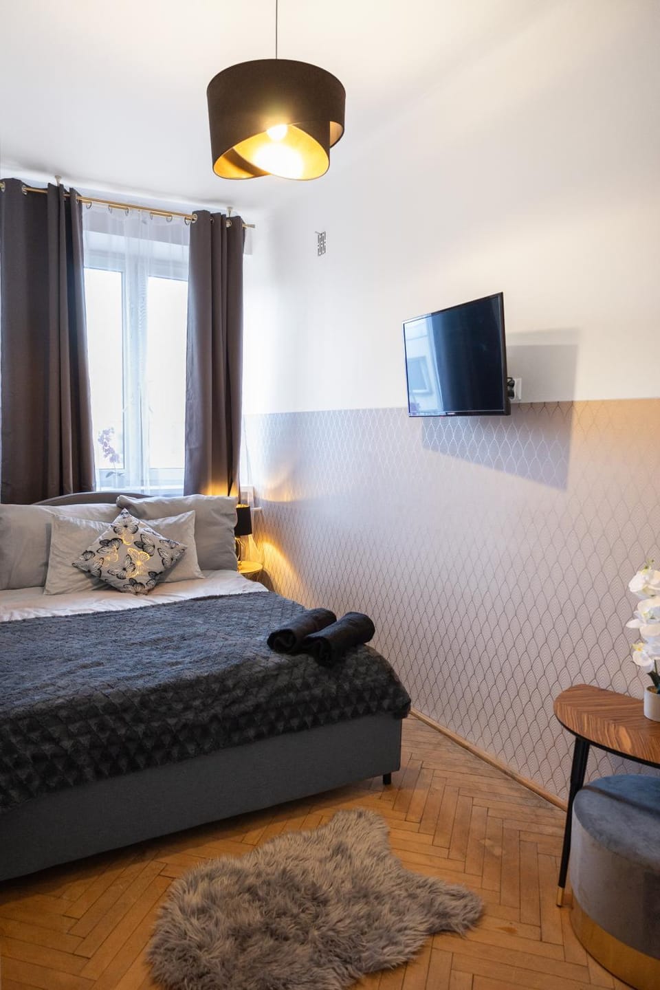 Bed, Photo of the whole room, Bedroom