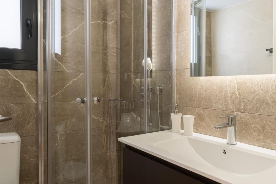 Voda Luxury Residence #302 - Acropolis View Rooftop Apartment in Athens