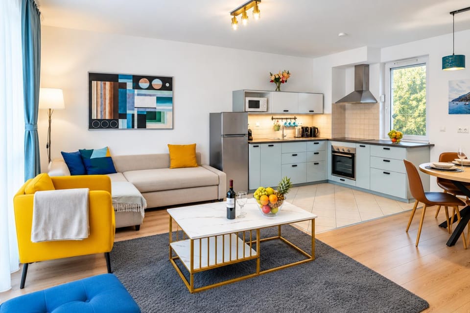 Living room, kitchen