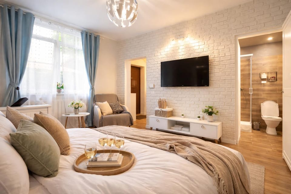 Bed, Bedroom